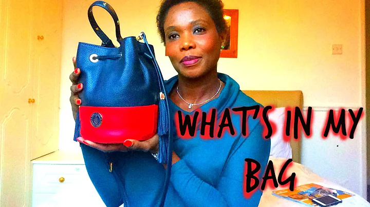 What's In My Bag??!!  | Martina Farrall