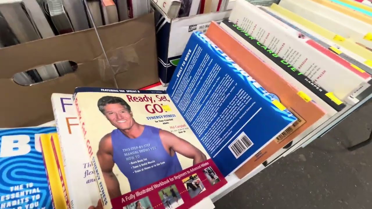 ASMR Public | AZ state fair book sale. 