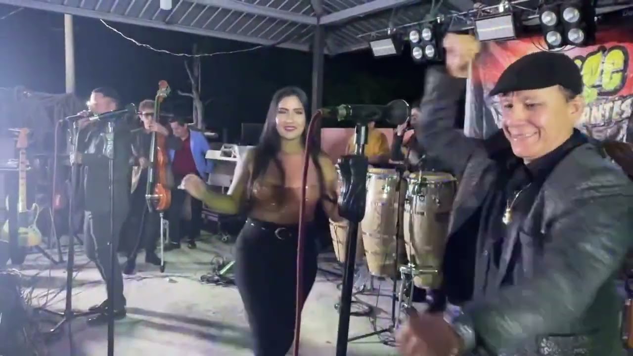 George y sus Brillantes. Mix chicha bailable. D.R.A.