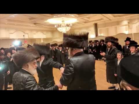 Viznitz Yerushalayim Rebbe Dancing At The Stern Wedding - Adar II 5782