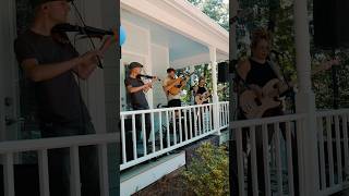 This song is called “Heavy.” The fiddle is carrying most of the weight. #heavy #thequeenandtheking