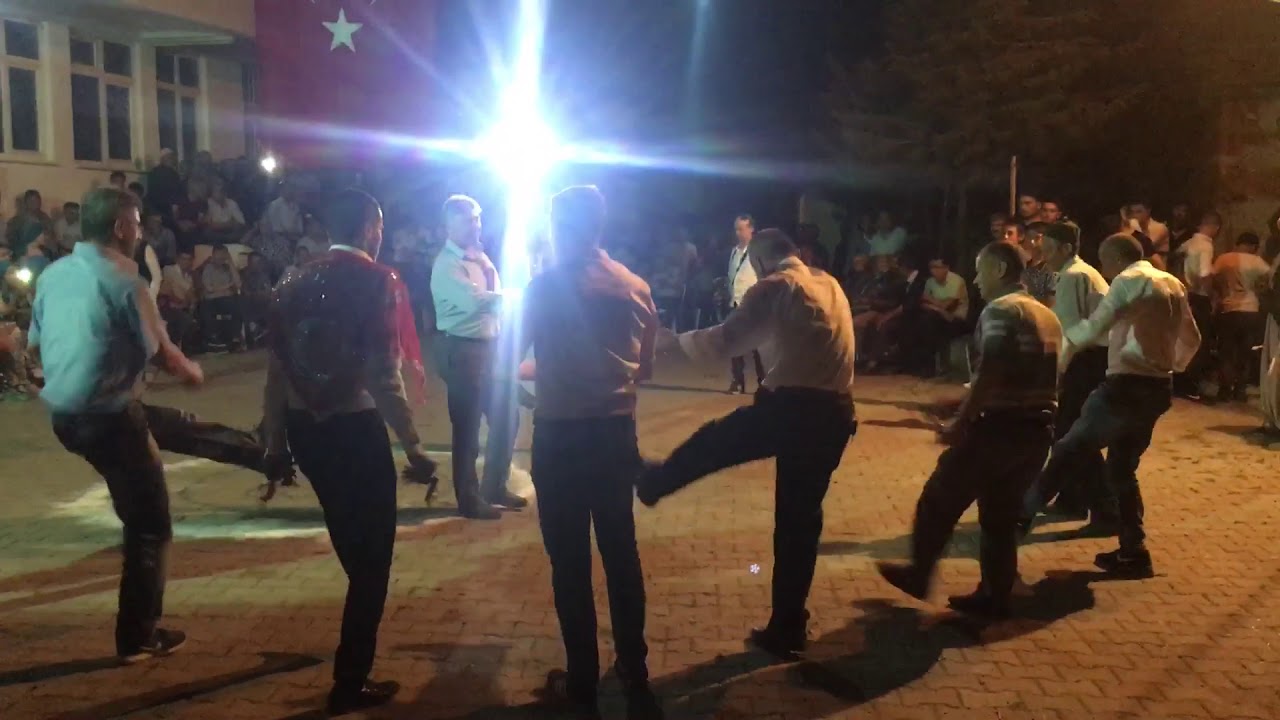 EVLERİ VAR ÜST BAŞTA..MUHAMMET ARSLAN