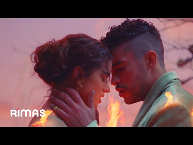 BAD BUNNY x ROSALÍA - LA NOCHE DE ANOCHE (Video Oficial) class=