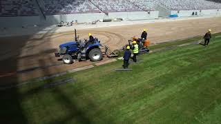 西安沣东足球场 铺草皮 Chinas new football stadium - XiAn fengdong football stadiums pitch is prepared