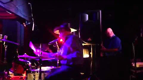 El Coyote - Arnold & Junction Band
