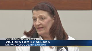 Attorney, family members discuss third wrongful death lawsuit filed against doctor, Mount Carmel