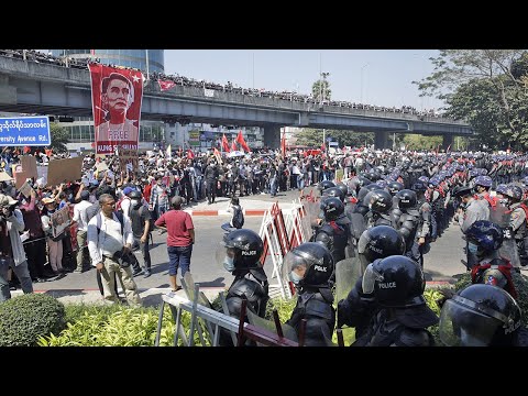 Myanmar: Protesters defy ban on gatherings to continue demonstrations