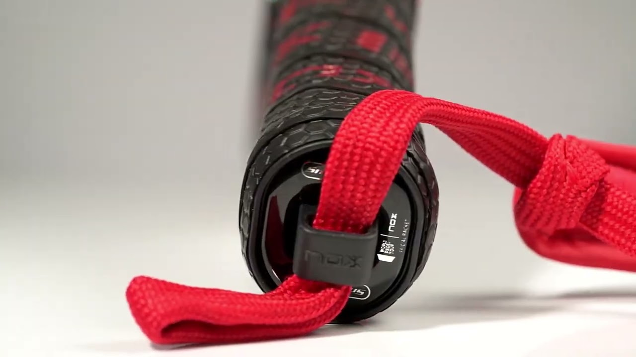 NOX AT Luxury Attack 18K by Agustín Tapia Padel Racket
