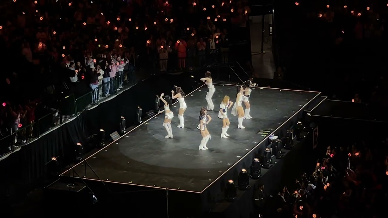TWICE - SET ME FREE 013126 Dallas 