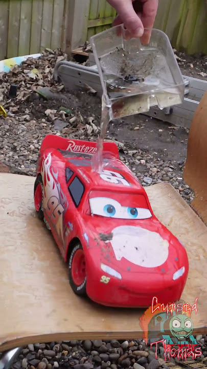 SMALL vs BIG Scary Lightning McQueen Cars