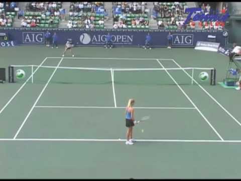 AIG JAPAN OPEN TENNIS CHAMPIONSHIP 2005 準々決勝 タチアナ・ガルビン VS 杉山愛 YouTube