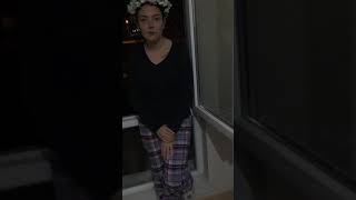 BEN EŞEĞİM DİYE BAĞIRAN KIZ