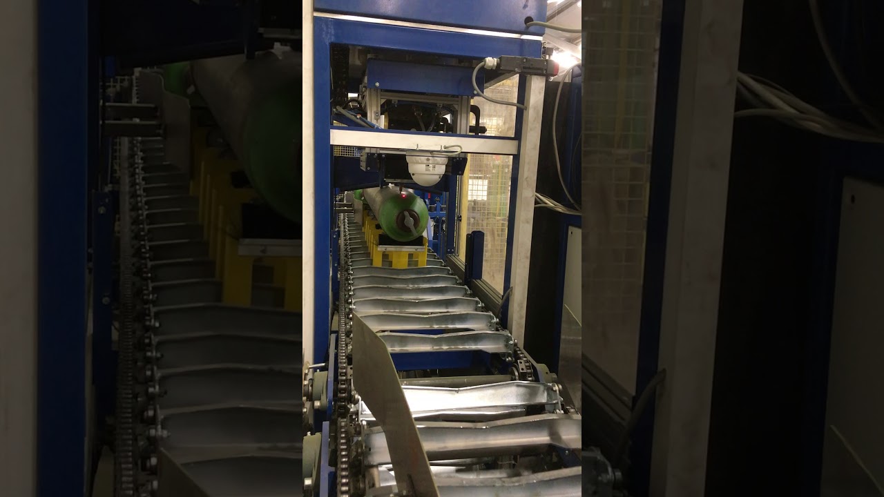 0030 Gas cylinder semi automatic marking integration front