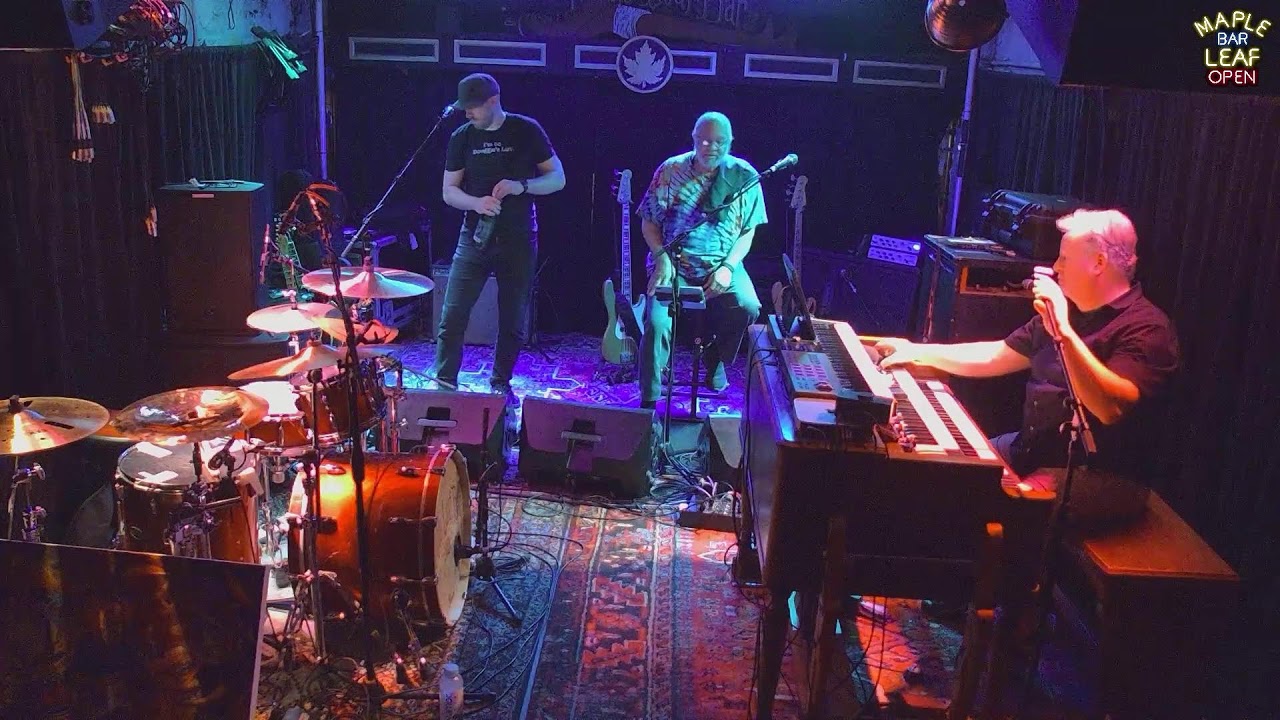 George Porter Jr - Maple Leaf Bar Live - 9/21/26 adlı videoyu YouTube'da izle George Porter Jr - Maple Leaf Bar Live - 9/21/26 adlı videoyu YouTube'da izle