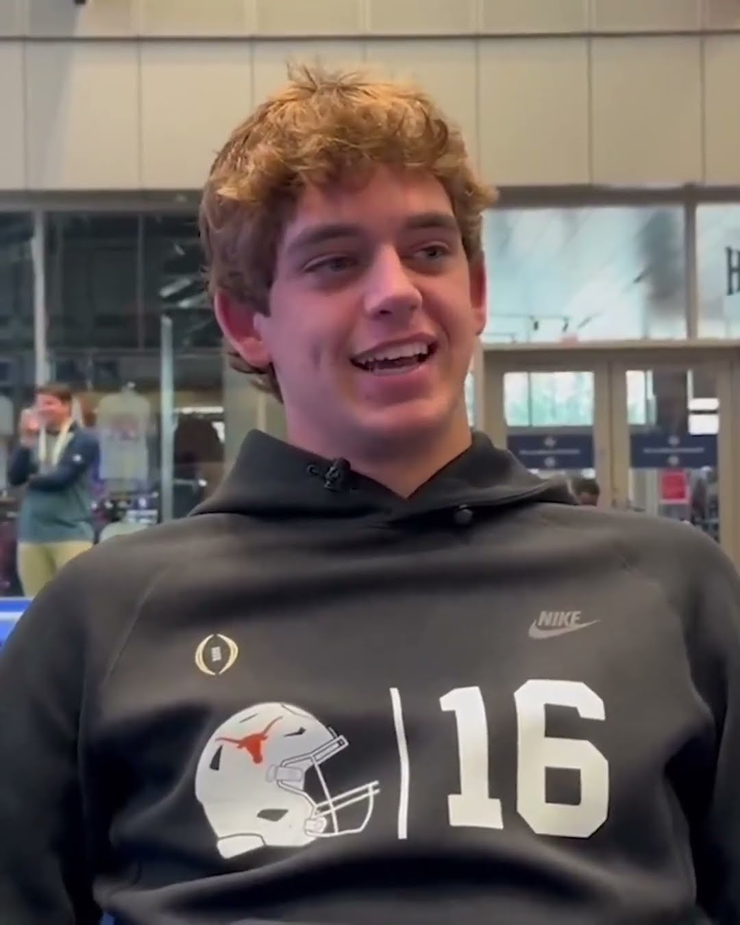 Arch Manning says he’s staying at Texas ?? (via @rivalsdotcom, @yahoosports/IG)