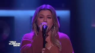 Video-Miniaturansicht von „'Can't Get You Out Of My Head' (Kylie Minogue) Cover By Kelly Clarkson“