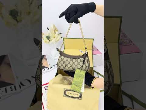 Брендовая женская сумка Gucci Ophidia Mini Bag | Cтильная и компактная shoulder bag из текстиля и кожи, видео 1