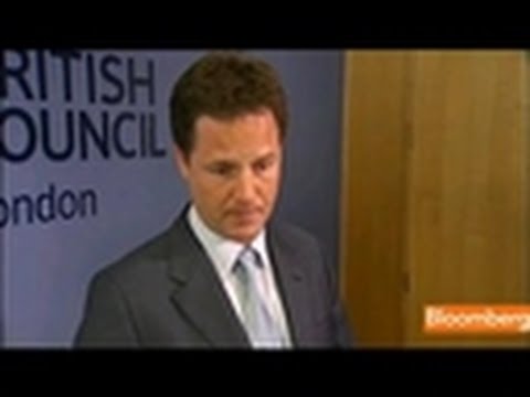 Clegg Says Restoring Oil Output a Priority for Libya