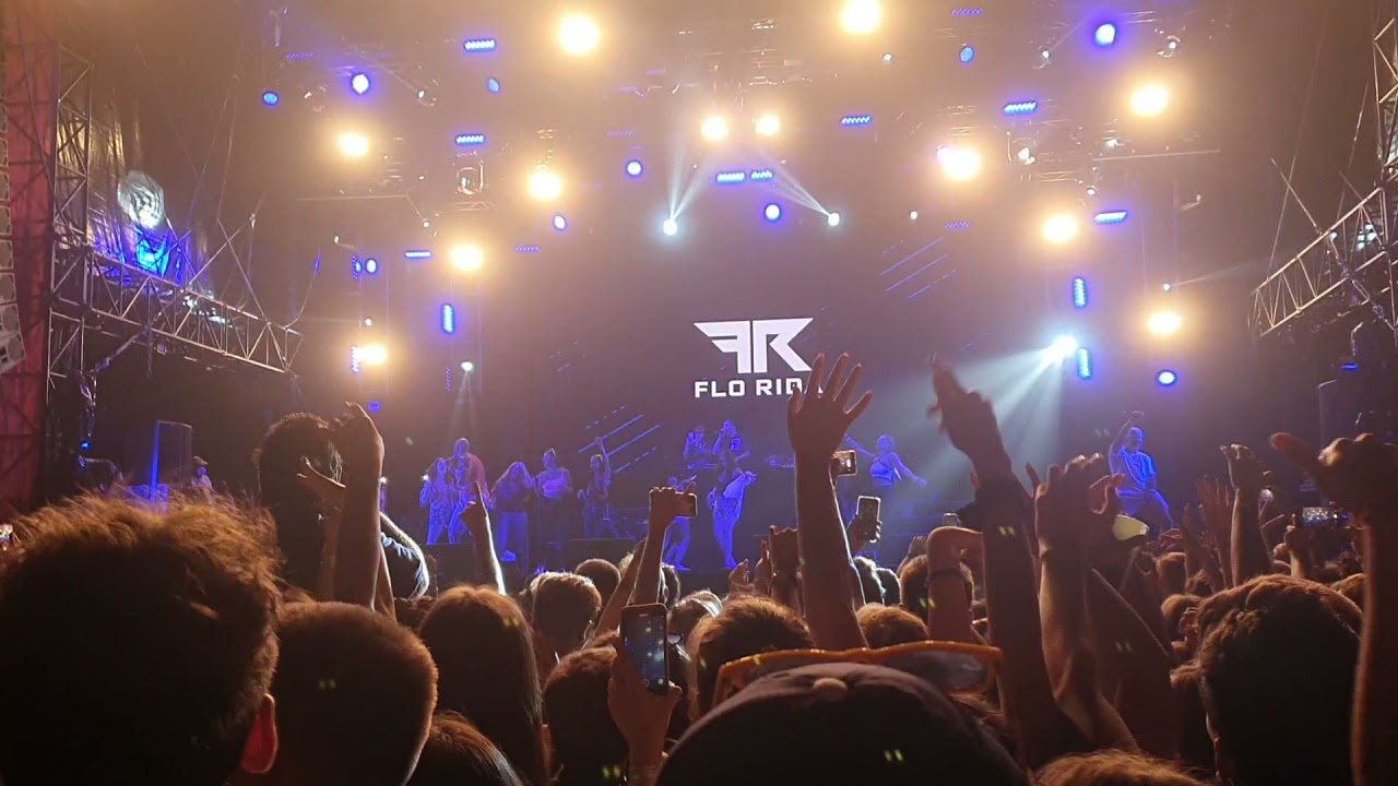 Flo Rida - Low (live)