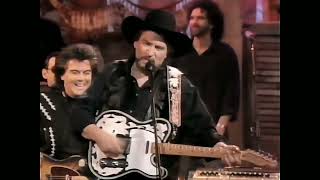 Only daddy that'll walk the line (live 1993) - Willie Nelson, Waylon Jennings, Marty Stuart