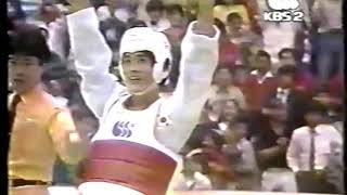 Han Jae-koo (한재구) in red, Gold-medal, 1986 Asian Taekwondo Championship (full video)