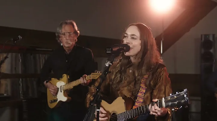 Sarah Jarosz - Childish Things (James McMurtry cov...