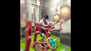 "Preacher curls Machine: Targeted Arm and biceps Workout" 😃#preachercurls #shorts #machine workout