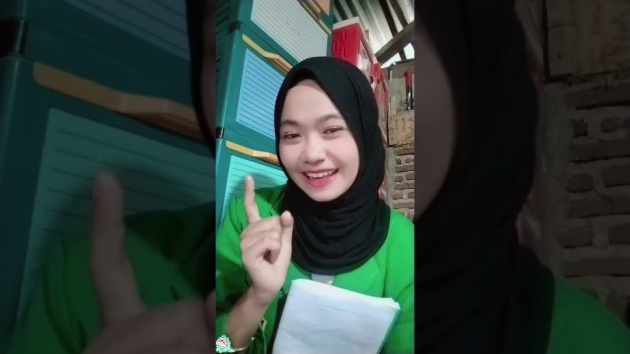 nurwahidah dari kelompok 3.  judul: haji dan umroh ,adap makan dan minum ,halal dan haram 