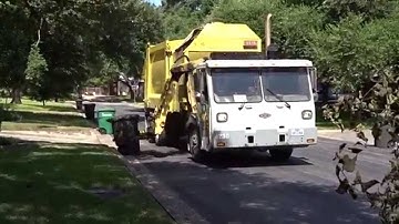 City of San Antonio: Autocar ACX + CCC Heil DuraPack Python