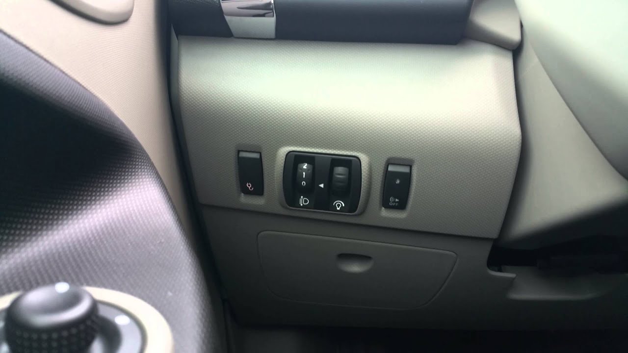 Renault Zoé en charge YouTube