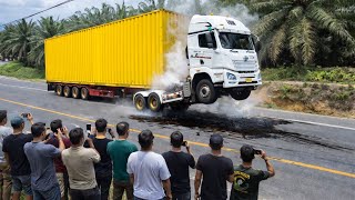 Download Lagu Kabin Truck Berguncang Keras‼️Truck Patah As Roda Dan Mundur  MP3