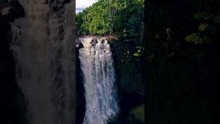 A very slow reveal of a waterfall in Hawaii