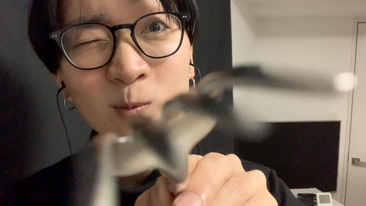 субтитры АСМР | Агрессивное тыканье ASMR