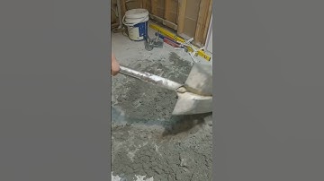 How to mix sand and cement #bathrooms #screed #screeding #renovatie #shorts #short #renovation
