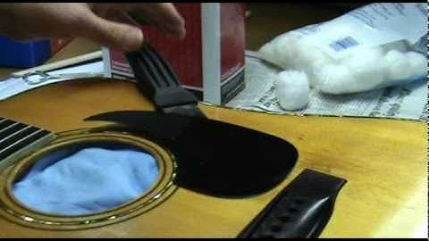 Luthier Tips du Jour - Pickguard Removal