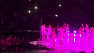 Ariana Grande - Be Alright (Sweetener World Tour London, UK Night 2)