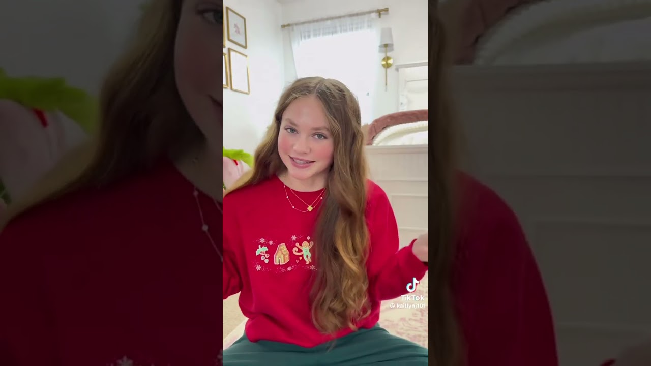 Kaitlyn Johnson Compilation Christmas Edition 🎄