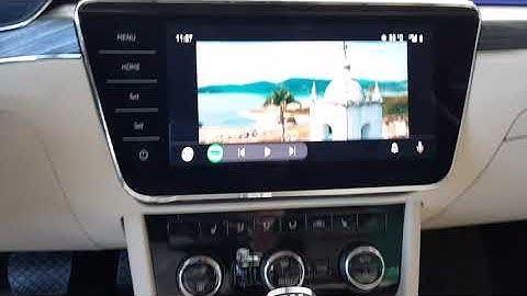 Skoda Superb wireless smartlink from android car with video projection