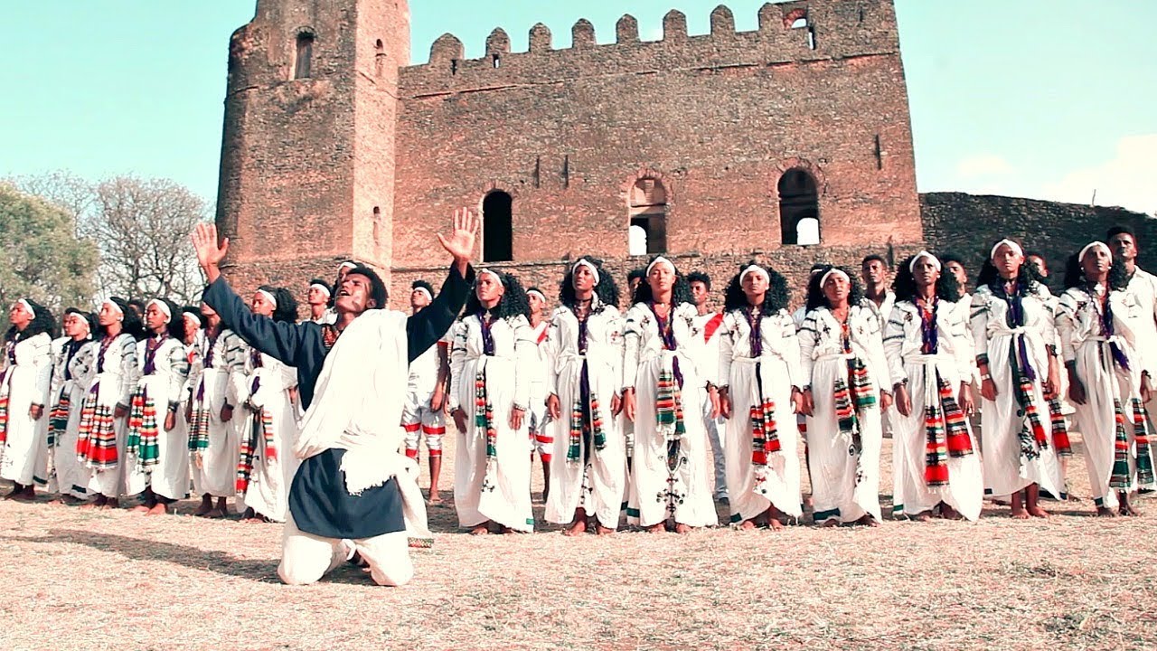 Werku Molla - Aybekam Wey | አይበቃም ወይ - New Ethiopian Music 2019 (Official Video)