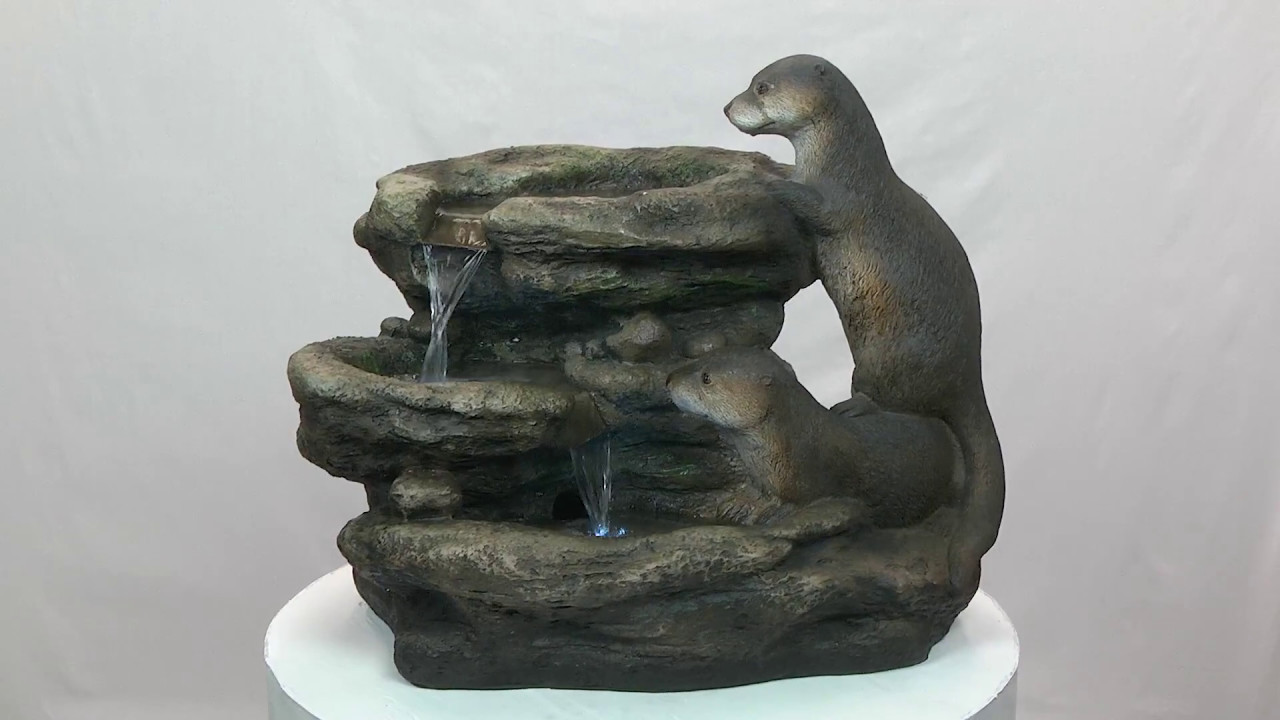 Design Toscano's Bright Waters Otters Garden Fountain Sculpture DW97060