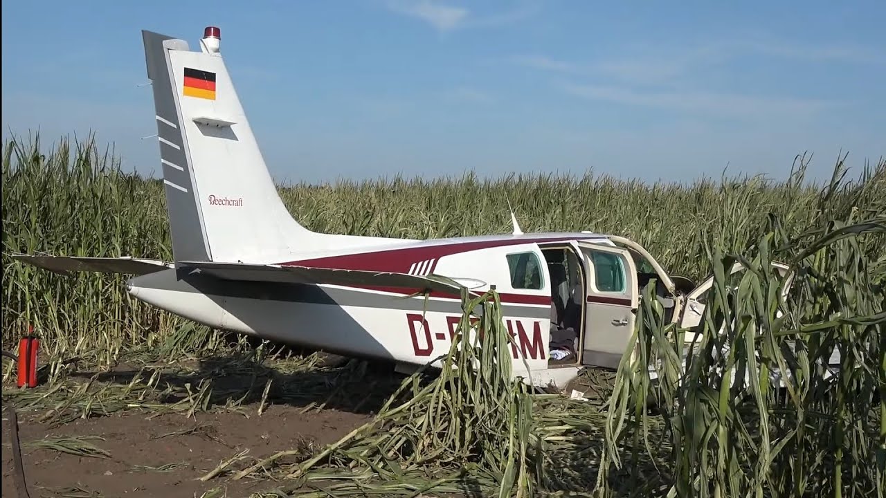 [Flugzeugabsturz in Maisfeld] Flugzeugabsturz am FMO Greven--Einsatzfahrten--Interview uvm!
