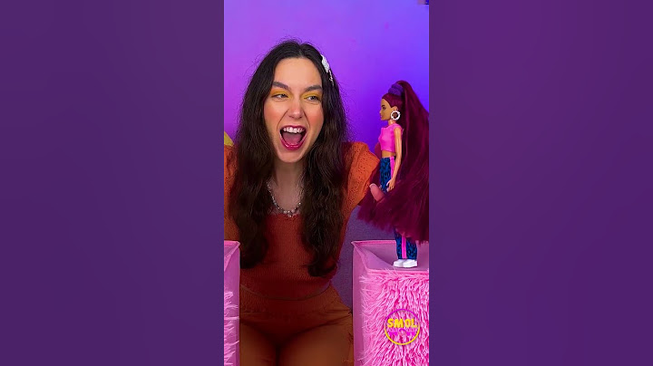 A girl has fun playing with Barbie dolls💕 #funny #comedy