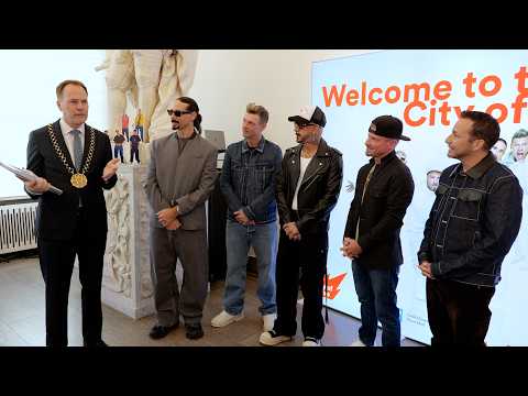 Backstreet Boys received at City Hall