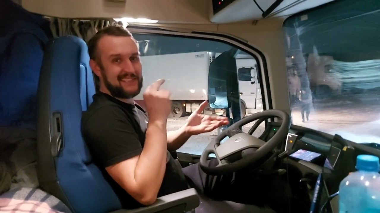 Рейс Алматы Москва 2023 новый год в машине)