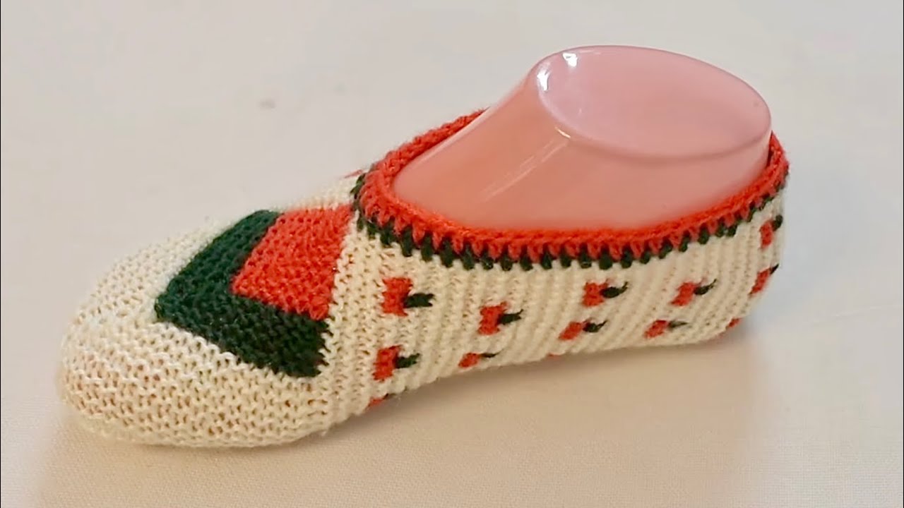 Easy Knitted Slippers Tutorial | White Red Floral Dotted Design | DIY Knitting for Beginners