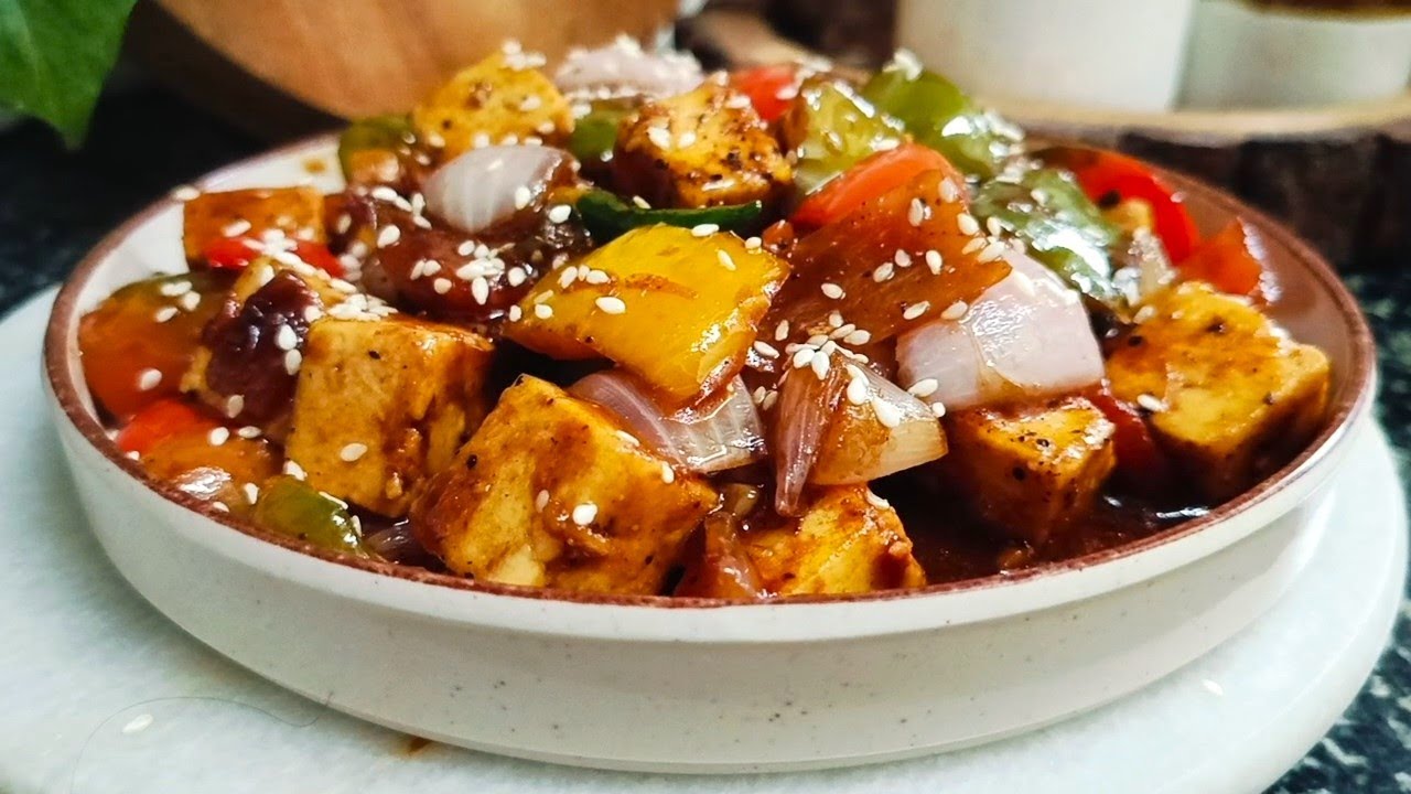 সহজ পদ্ধতিতে চিলি পনির রেসিপি | Easy Chilli Paneer Recipe In Bengali | Dry Chilli Paneer Recipe