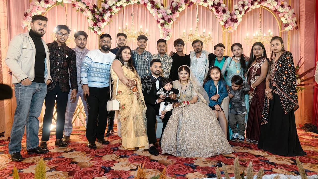 Reception mein guys bahut maja a Gaya 😊🤗🤗☺#wedding #longvlog #like #subscribe #thankyou #forwatching