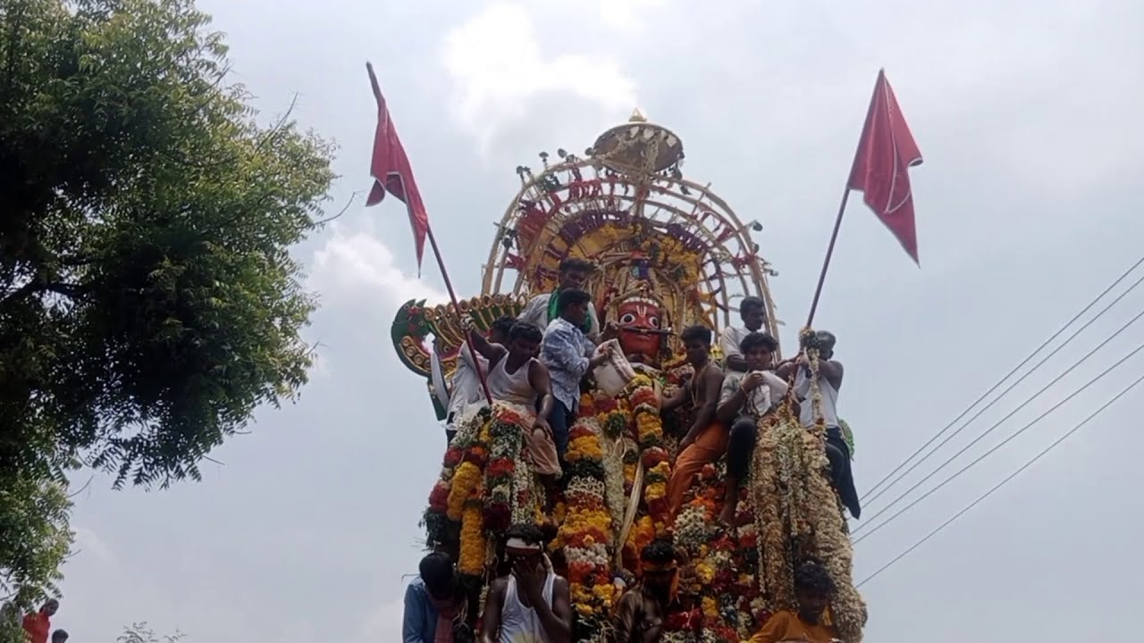 கூவாகம் கூத்தாண்டவர் தேரோட்டம், கும்மி அடித்தல் KOVAGAM THEROTTAM AND GUMMI FUNCTION