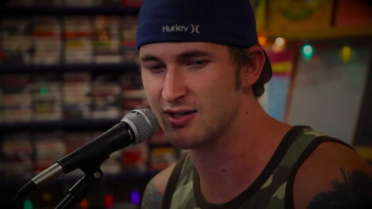 Tropic Bombs - Bomber Bay (Acoustic)