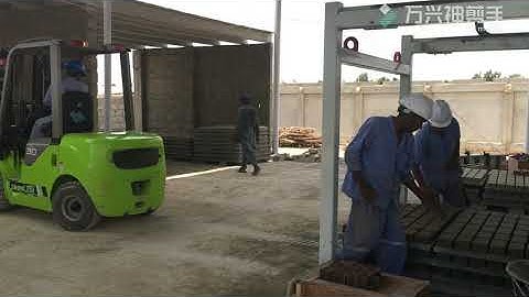 QGM ZN900C Interlock Block Machine in Pakistan